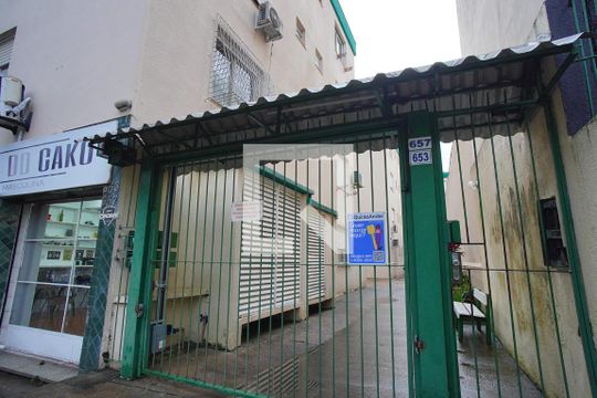 Fachada de apartamento para alugar com 1 quarto, 42m² em Passo da Areia, Porto Alegre