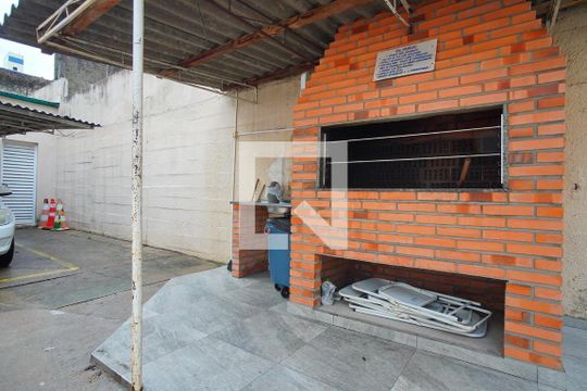Área comum - Churrasqueira de apartamento para alugar com 1 quarto, 42m² em Passo da Areia, Porto Alegre
