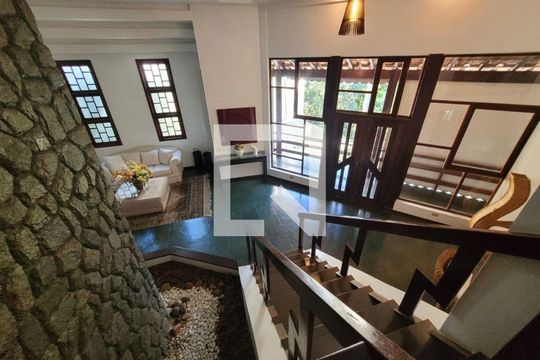 Casa à venda com 4 quartos, 608m² em São Francisco, Niterói