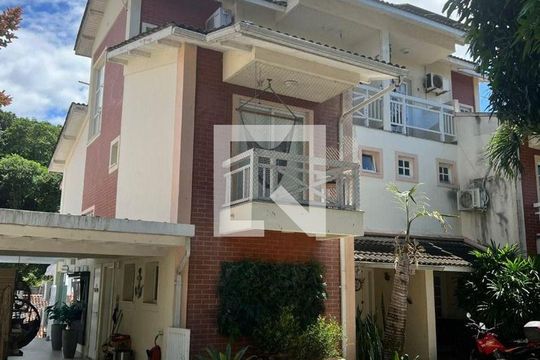 Casa à venda com 4 quartos, 175m² em Ingá, Niterói