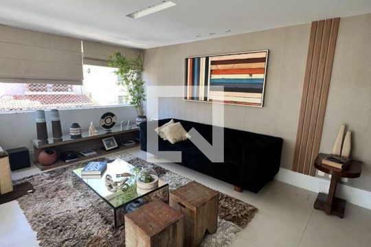 Casa à venda com 4 quartos, 175m² em Ingá, Niterói