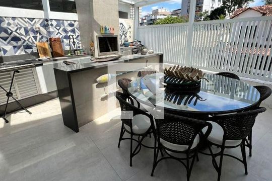 Casa à venda com 4 quartos, 175m² em Ingá, Niterói