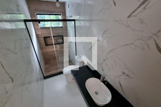 Casa à venda com 4 quartos, 150m² em Itaipu, Niterói