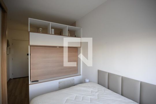 Quarto de kitnet/studio à venda com 1 quarto, 28m² em Vila Dom Pedro I, São Paulo