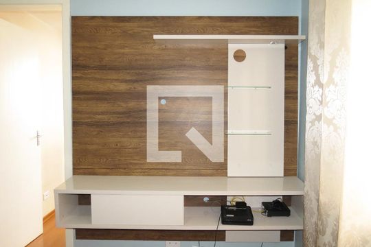 Sala de apartamento para alugar com 3 quartos, 49m² em Vila Regina, São Paulo