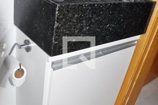 Banheiro Social de apartamento para alugar com 1 quarto, 30m² em Santana, São Paulo