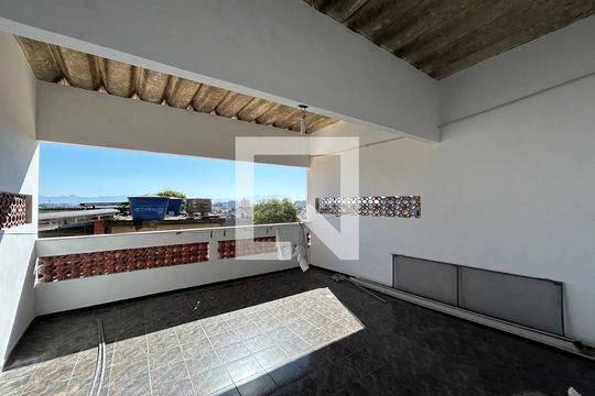 Terraço de casa à venda com 2 quartos, 120m² em Vaz Lobo, Rio de Janeiro
