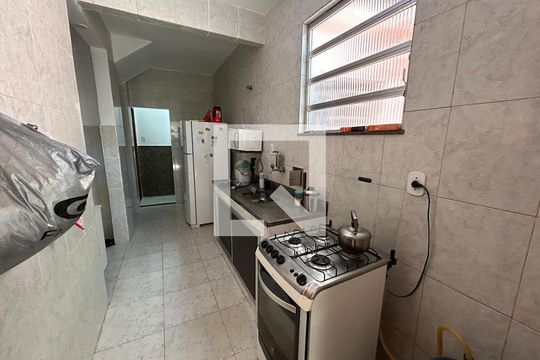 Cozinha de casa à venda com 2 quartos, 120m² em Vaz Lobo, Rio de Janeiro