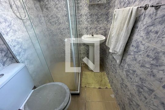 Banheiro da Suíte de casa à venda com 2 quartos, 120m² em Vaz Lobo, Rio de Janeiro