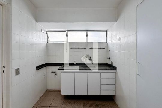 Cozinha de apartamento para alugar com 2 quartos, 72m² em Cidade Monções, São Paulo