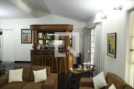 Sala de casa de condomínio para alugar com 4 quartos, 430m² em Chácara Pavoeiro, Cotia