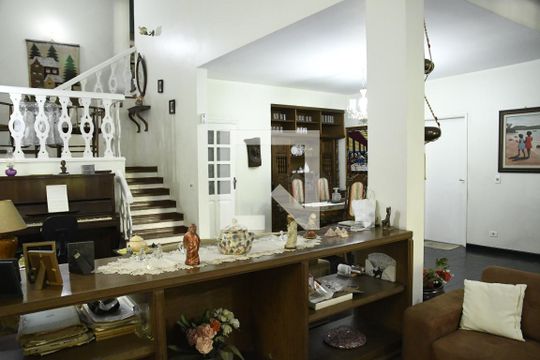 Sala de casa de condomínio para alugar com 4 quartos, 430m² em Chácara Pavoeiro, Cotia