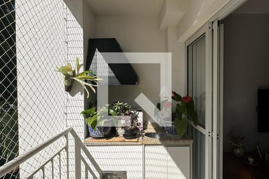 Sacada de apartamento para alugar com 3 quartos, 80m² em Jardim Ester, São Paulo