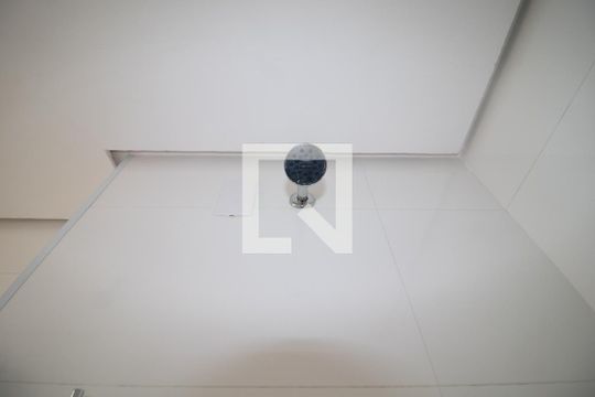 Banheiro da Suíte de apartamento para alugar com 2 quartos, 58m² em Parada Inglesa, São Paulo