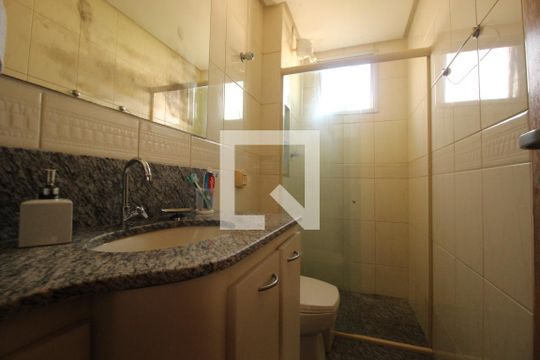 Banheiro  de apartamento à venda com 3 quartos, 130m² em Grajaú, Belo Horizonte