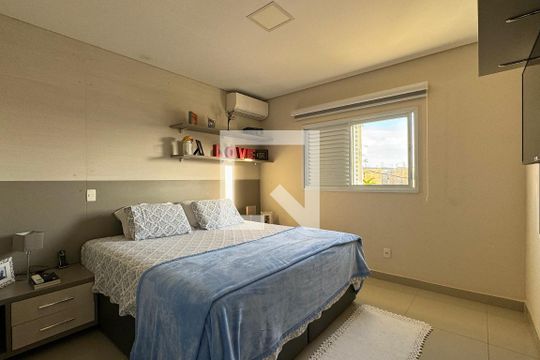 Suíte 1 de casa de condomínio à venda com 3 quartos, 260m² em Alphaville, Santana de Parnaíba