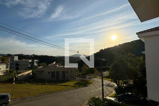 vista da Suíte 1 de casa de condomínio à venda com 3 quartos, 260m² em Alphaville, Santana de Parnaíba