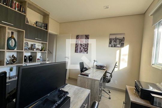 Escritório de casa de condomínio à venda com 3 quartos, 260m² em Alphaville, Santana de Parnaíba