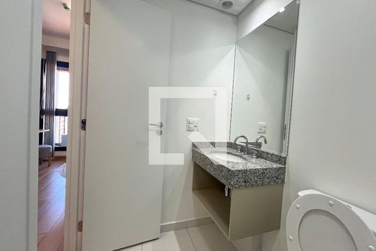 Banheiro de apartamento à venda com 1 quarto, 21m² em Vila Mariana, São Paulo
