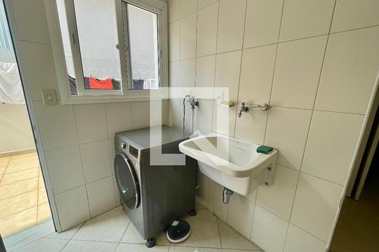 Área de Serviço de casa de condomínio à venda com 5 quartos, 380m² em Medeiros, Jundiaí