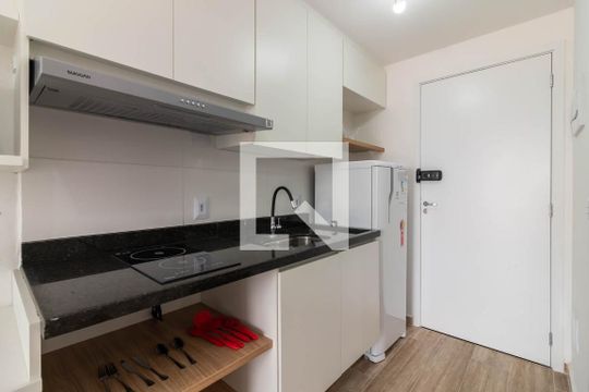 Cozinha de apartamento para alugar com 1 quarto, 25m² em Jardim São Paulo(zona Norte), São Paulo
