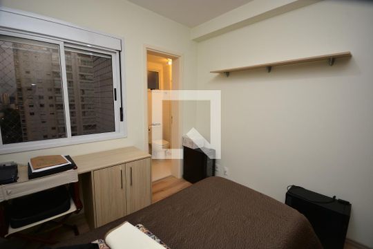 Suíte 2 de apartamento para alugar com 4 quartos, 137m² em Jurubatuba, São Paulo