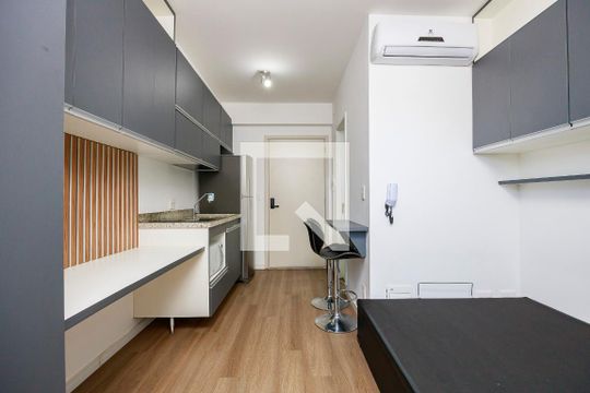 Studio de kitnet/studio à venda com 1 quarto, 24m² em Jardim das Acácias, São Paulo