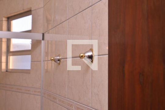 Banheiro da Suíte de casa à venda com 3 quartos, 175m² em Vila America, Santo André
