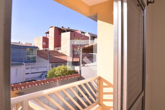 Sacada de casa à venda com 3 quartos, 175m² em Vila America, Santo André