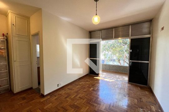 Suite 1 de casa à venda com 4 quartos, 350m² em Mirandópolis, São Paulo