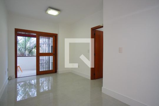 Apartamento para alugar com 2 quartos, 65m² em Santa Cecília, Porto Alegre
