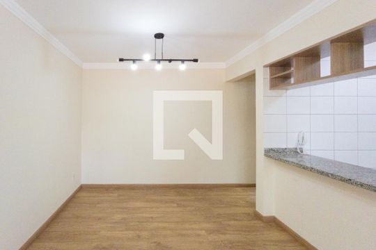 Sala de apartamento à venda com 3 quartos, 78m² em Ortizes, Valinhos