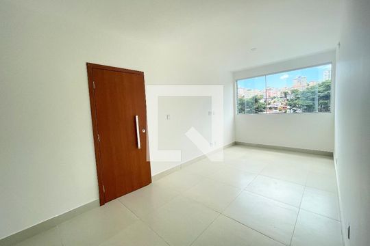 Apartamento à venda com 3 quartos, 90m² em Salgado Filho, Belo Horizonte