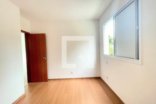 Quarto de apartamento à venda com 3 quartos, 90m² em Salgado Filho, Belo Horizonte