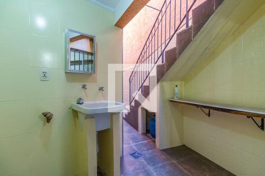 Área de Serviço de casa para alugar com 2 quartos, 120m² em Vila Madalena, São Paulo