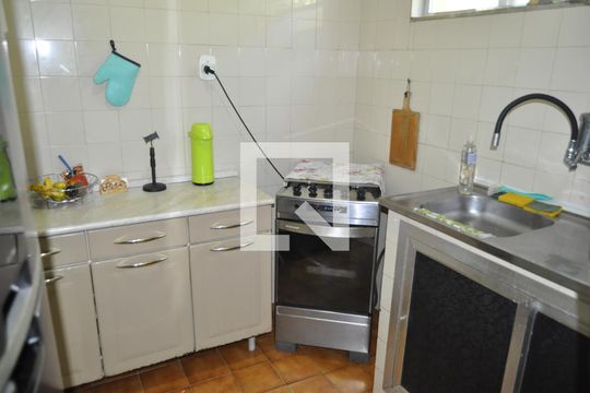 Cozinha de apartamento para alugar com 2 quartos, 62m² em Pilares, Rio de Janeiro