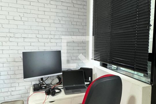 Escritório de apartamento para alugar com 1 quarto, 54m² em Bethaville I, Barueri