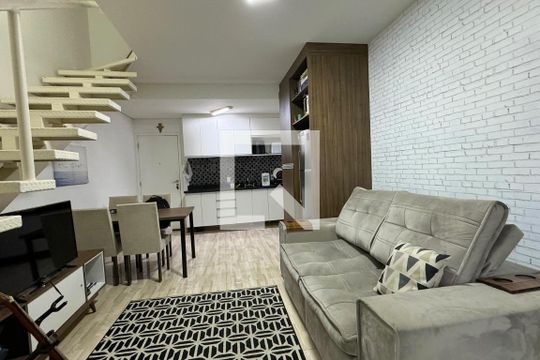 Sala de apartamento para alugar com 1 quarto, 54m² em Bethaville I, Barueri
