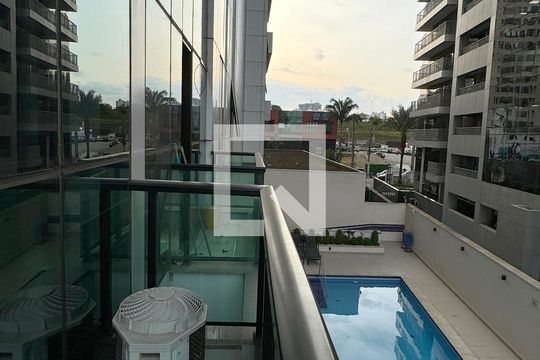 Sacada de apartamento à venda com 1 quarto, 54m² em Bethaville I, Barueri