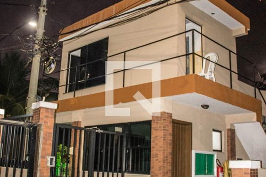 Fachada de casa de condomínio para alugar com 3 quartos, 108m² em Stella Maris, Salvador