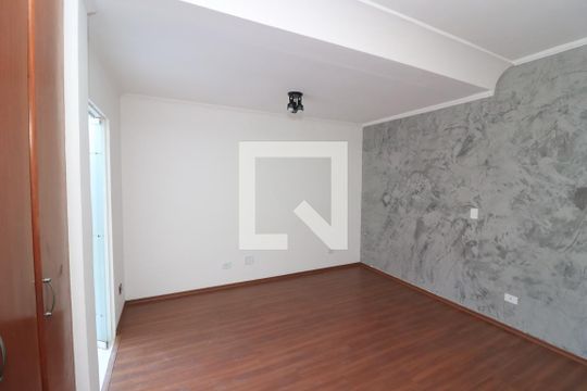 Quarto 1 de casa para alugar com 3 quartos, 240m² em Vila Carrão, São Paulo