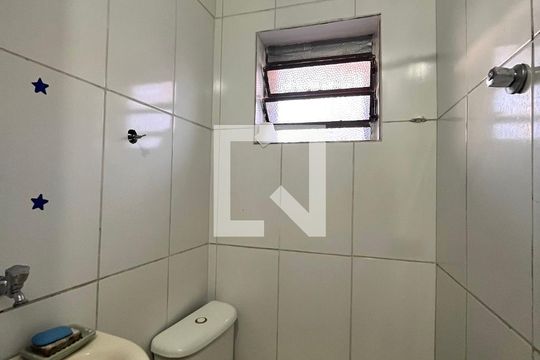 Banheiro  de casa para alugar com 1 quarto, 21m² em Jabaquara, São Paulo