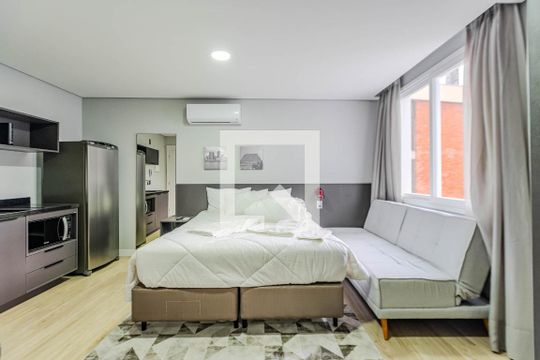 Cozinha de apartamento para alugar com 1 quarto, 25m² em Centro Histórico, Porto Alegre
