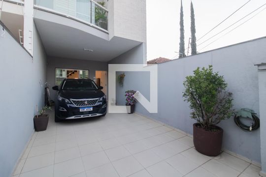 Garagem de casa para alugar com 3 quartos, 240m² em Vila Talarico, São Paulo