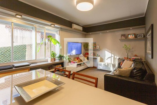 Apartamento à venda com 3 quartos, 100m² em Rio Branco, Porto Alegre