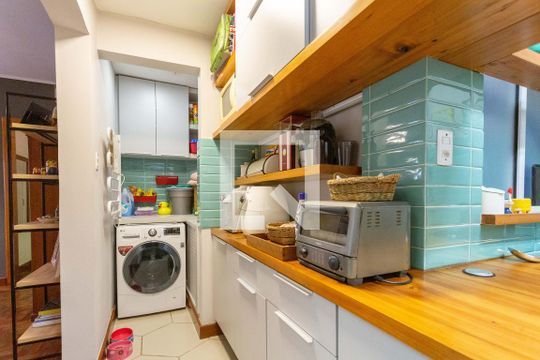 Cozinha/lavanderia de apartamento à venda com 3 quartos, 100m² em Rio Branco, Porto Alegre