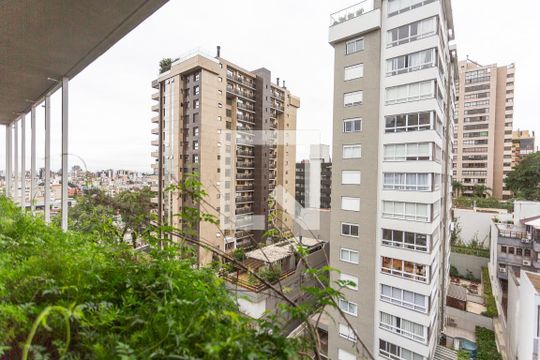 Vista da sala de apartamento à venda com 2 quartos, 69m² em Auxiliadora, Porto Alegre