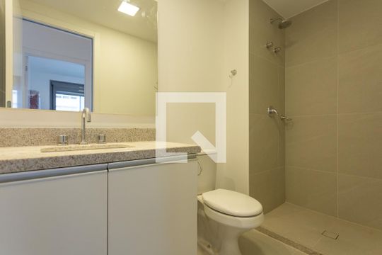 Banheiro de apartamento à venda com 2 quartos, 69m² em Auxiliadora, Porto Alegre