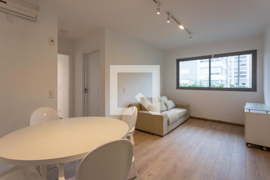 Sala de apartamento à venda com 2 quartos, 69m² em Auxiliadora, Porto Alegre