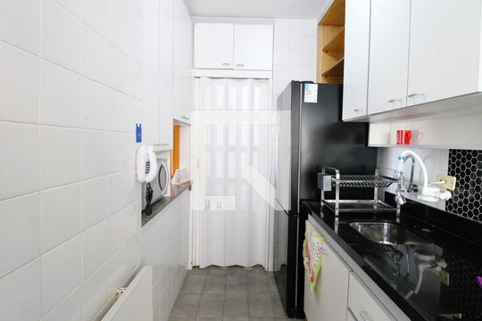 Cozinha de apartamento à venda com 3 quartos, 65m² em Vila Mazzei, São Paulo